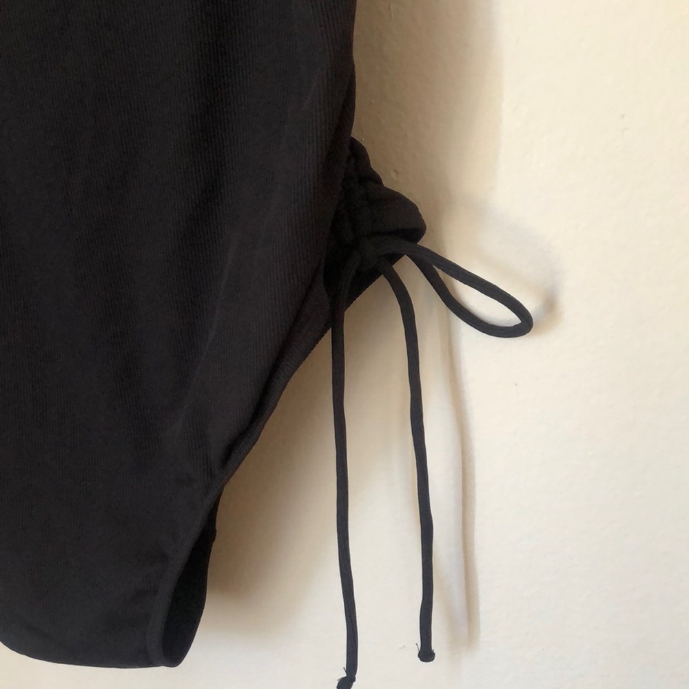 Women’s Shade & Shore One Piece Swimsuit Black - Picture 8 of 11